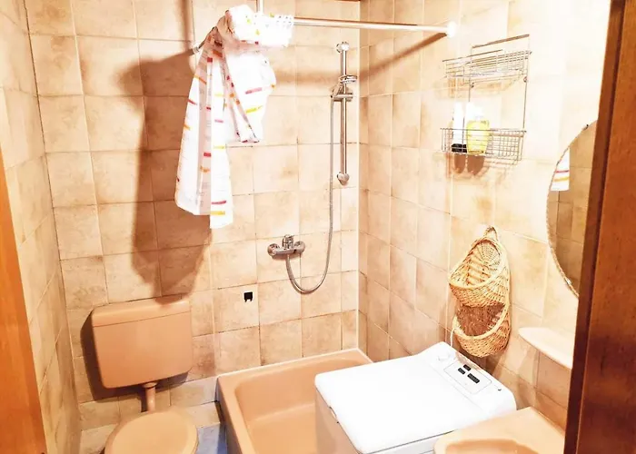 Daire Calm Located Penthouse Near Nuernberg Petersaurach